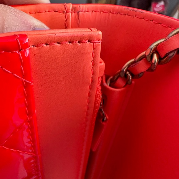 Chanel candy orange patent wallet on chain with brushed gold hardware - Picture 11 of 16